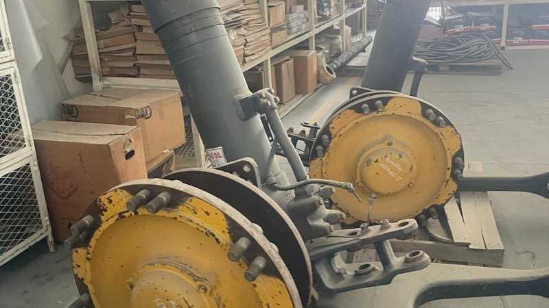 OmecoHub - KOMATSU RICAMBI VARI